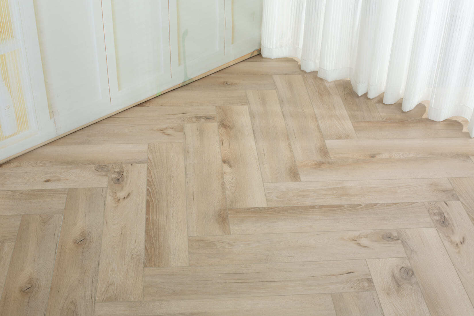 Плитка SPC "OneFloor" 3009 А,В  ЁЛКА (640*128*4 мм) — купить в Ульяновске