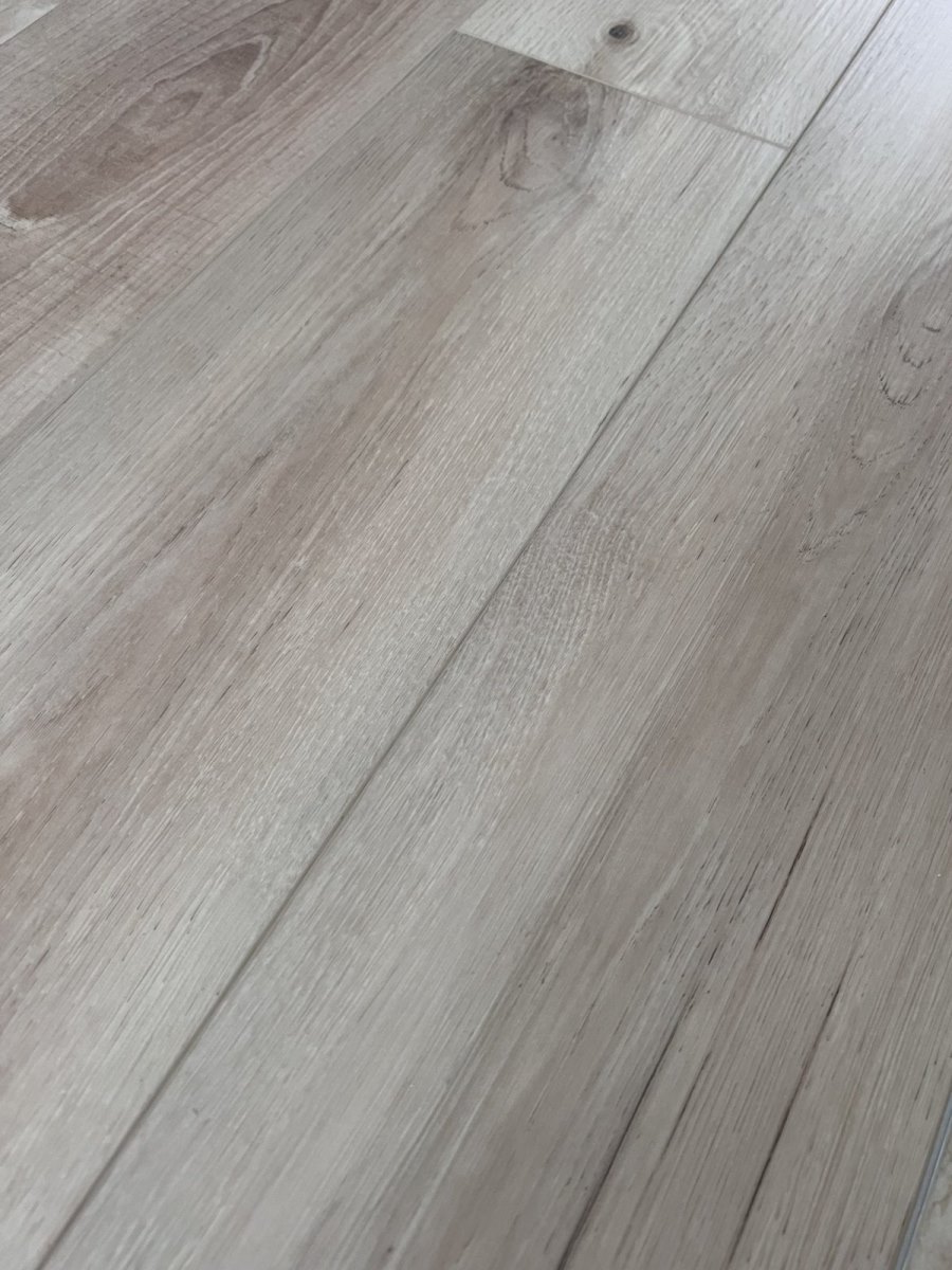 SPC ламинат "OneFloor" ЕСО 5021 (4V фаска) (1220*184*4 мм) — купить в Ульяновске