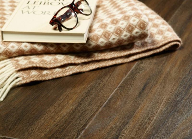 Линолеум бытовой "IVC" Woodlike Edgewood W48 (4м) — купить в Ульяновске