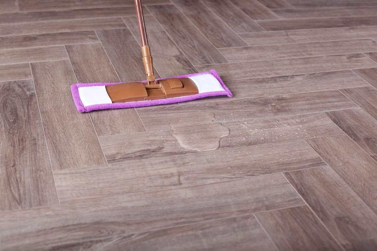 Замковая ПВХ плитка "Aberhof" Carmelita 1862 (615*123*5 мм) — купить в Ульяновске