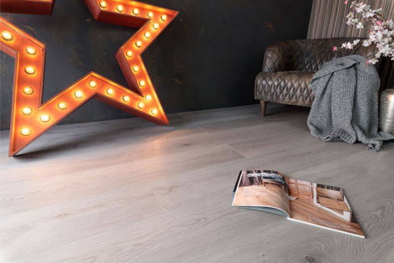 Замковая ПВХ плитка "Aquafloor" AF8022XXL (1800*228*8 мм) — купить в Ульяновске