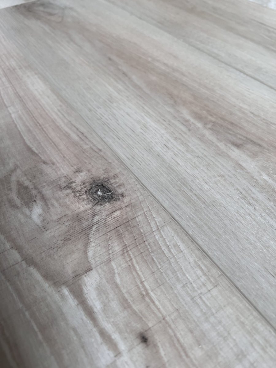 SPC ламинат "OneFloor" ЕСО 5021 (4V фаска) (1220*184*4 мм) — купить в Ульяновске