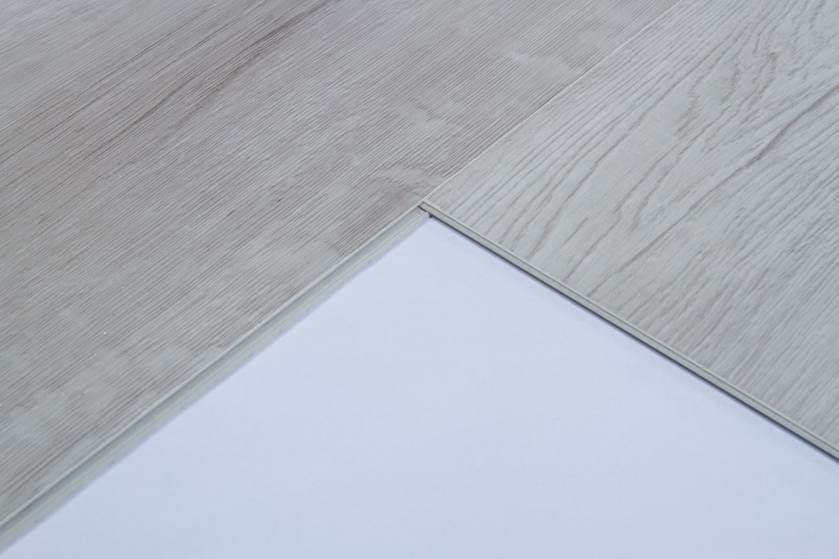 SPC ламинат "OneFloor" ЕСО 5050 (4V фаска) (1220*184*4 мм) — купить в Ульяновске