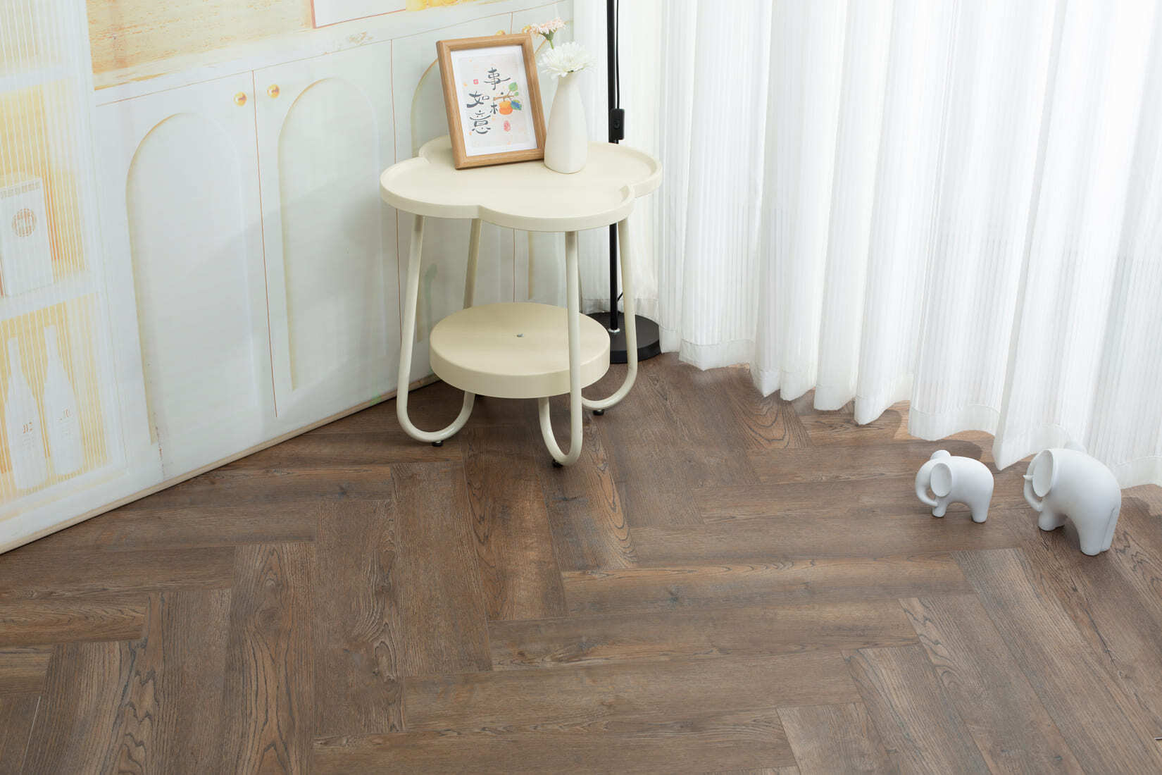 Плитка SPC "OneFloor" 3026 А,В  ЁЛКА (640*128*4 мм) — купить в Ульяновске