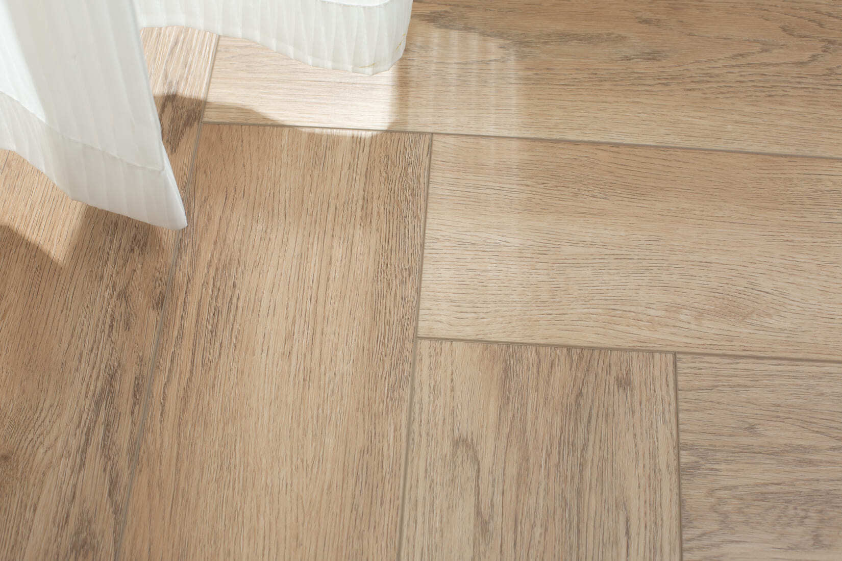 Плитка SPC "OneFloor" 3028 А,В  ЁЛКА (640*128*4 мм) — купить в Ульяновске